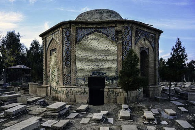 آرامستان تاریخی دارالسلام شیراز