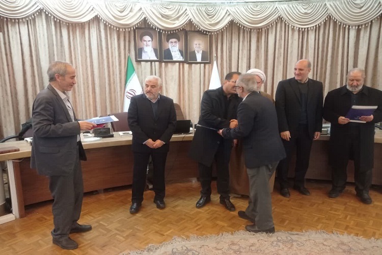 پیشکسوتان قرآن آذربایجان شرقی تجلیل شدند پیشکسوتان قرآن آذربایجان شرقی تجلیل شدند