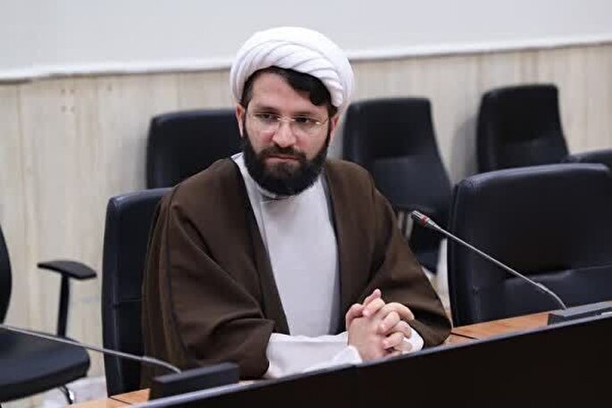 زن قلب تپنده انتظار تمدن‌ساز است