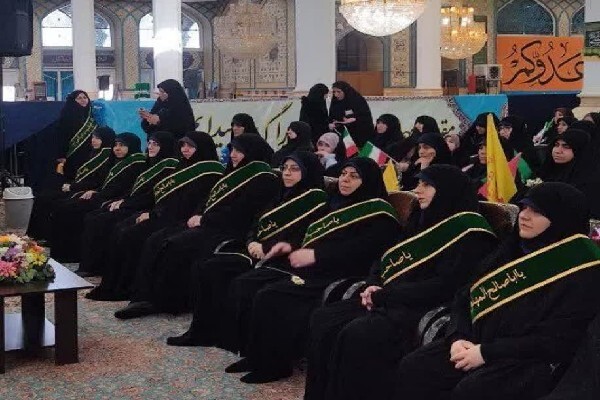 بانوان قمی در اجتماع مهدوی، پایبندی خود به قرآن و ولایت را نشان دادند
