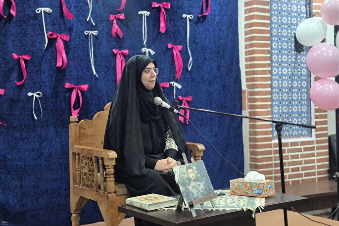 اسلام کرامت و حقوق زن را احیا کرد