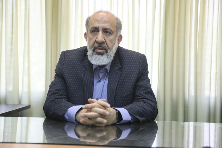 محمدرضا فریدونی، مدیر کانون دعاپژوهی صادقین و عضو هيئت علمی گروه الهیات دانشگاه بوعلی سینا همدان