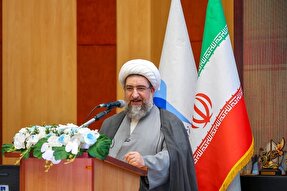 هیچ شعری توان ترسیم حقیقت امیرالمؤمنین(ع) را ندارد