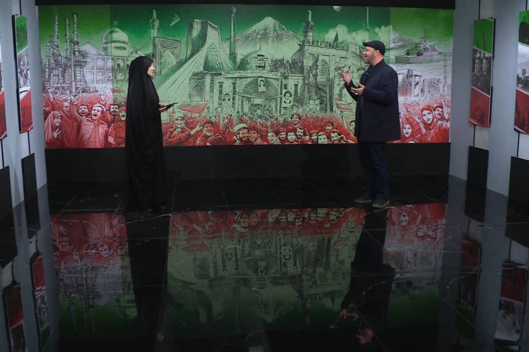 خواهر و برادری در خط مقدم اجرای برنامه‌های قرآنی و مقاومتی