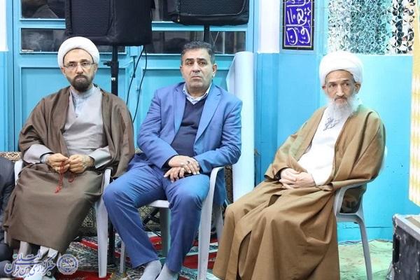 مسجد، کانون همبستگی و خدمت‌رسانی به مردم است