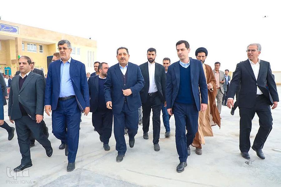 گزارش ایکنا از سفر وزیر صنعت، معدن و تجارت به استان یزد + عکس
