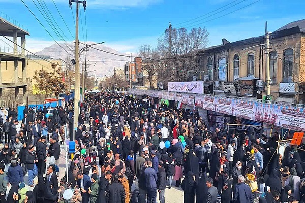 شادپیمایی یک‌کیلومتری «نیمه‌ شعبان»