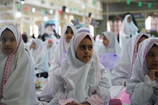 جشن تکلیف دانش‌آموزان دختر مدارس خرم‌آباد