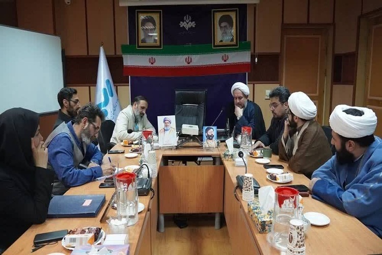 نشست هم اندیشی