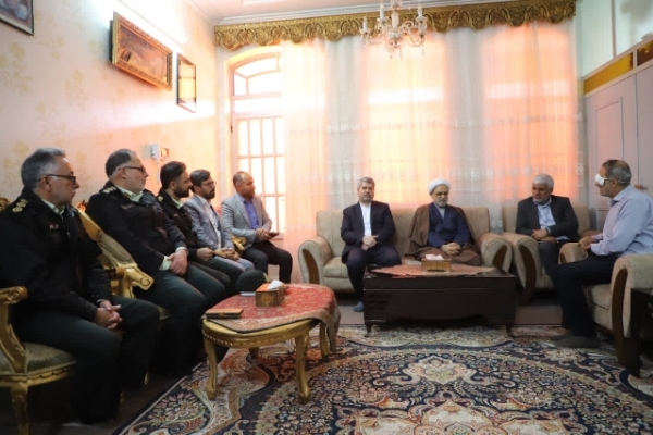 نیروهای نظامی و انتظامی سرمایه‌های ملی هستند