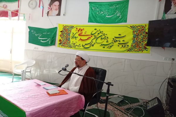 حجت‌الاسلام روح‌الدین دریکوند، مسئول ستاد اعتکاف لرستان