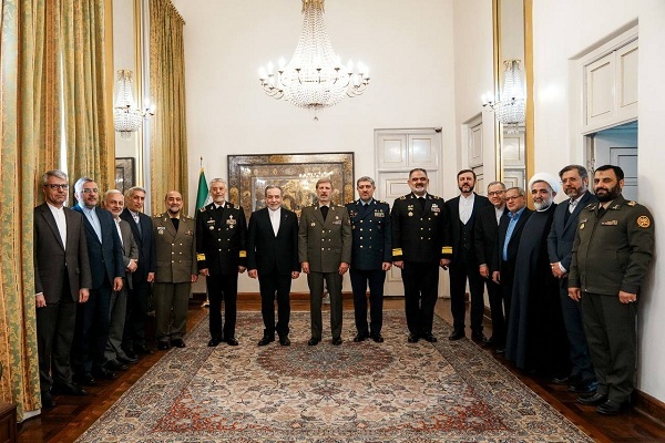 میزبانی وزیر امور خارجه از فرماندهان ارشد ارتش