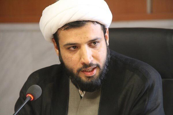 حجت‌الاسلام نظری مسئول دفتر نمایندگی ولی‌فقیه در دانشگاه آزاد اسلامی استان زنجان