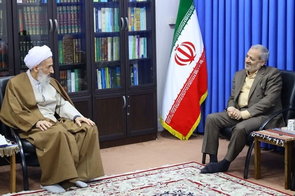 دیدار وزیر اموزش و پرورش با نماینده ولی فقیه در مازندران