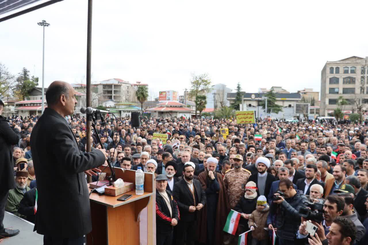 هادی حق شناس استاندار گیلان هادی حق شناس استاندار گیلان