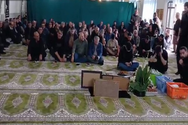 آیین گرامیداشت مادر بسیجی شهید اسفندیار سلمانی در جورجاده ساری