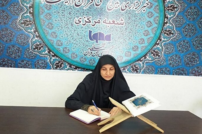 تکریم فعالان قرآنی روستای «طورسینا» از سوی گروه جهادی رهروان حاج‌قاسم اراک