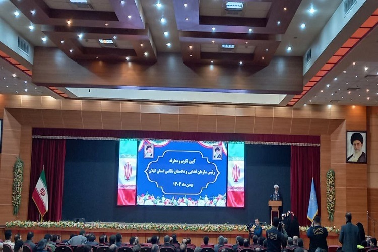 حجتالاسلام احمدرضا پورخاقان رئیس سازمان قضایی نیروهای مسلح کشور حجتالاسلام احمدرضا پورخاقان رئیس سازمان قضایی نیروهای مسلح کشور