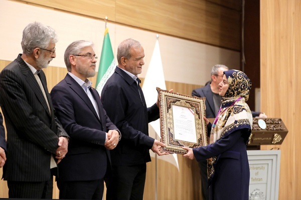 تاکید بر حکمت،گفتگو و نقد درون زا در اختتامیه جشنواره فارابی