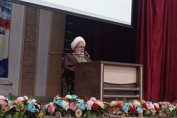 حجت الاسلام حبیب الله غفوری نماینده ولی فقیه در استان و امام جمعه کرمانشاه