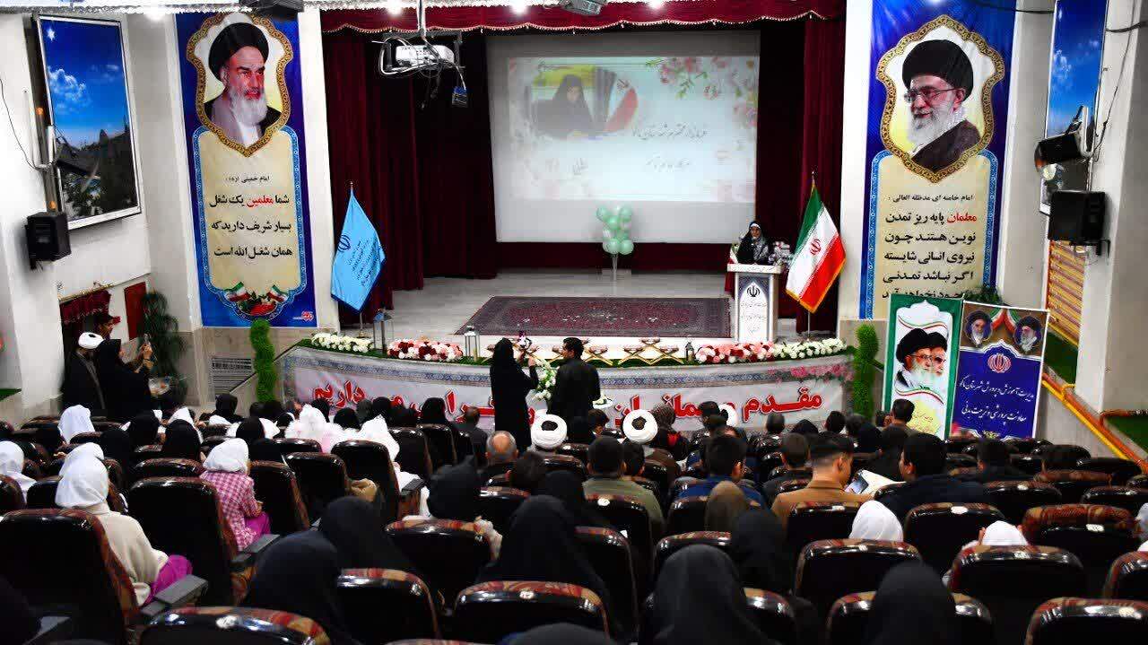 اجلاسیه نماز ماکو