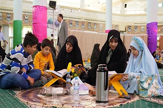 میزبانی از ۱۰۰ هزار روزه‌دار در زنجان با افطاری ساده