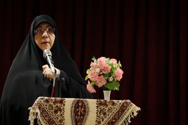 رویا حیدرزاده،مسئول بسیج جامعه زنان خراسان جنوبی،