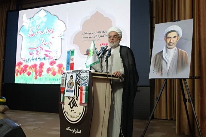 دفاع از حق و ولایت مهم‌ترین درس مکتب شهداست