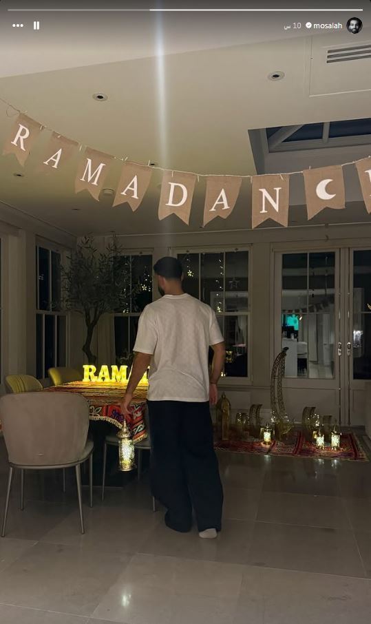 استقبال ستاره لیورپول از ماه رمضان + عکس