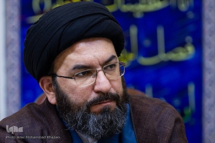 مشکلات با اتکا به قرآن قابل حل است