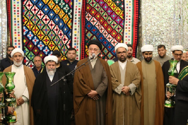 غبارروبی حرم مطهر حضرت سیدعلاءالدین حسین(ع) شیراز
