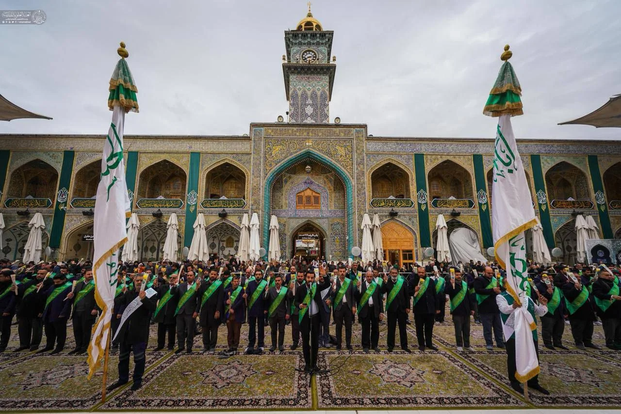 جشن ميلاد سیدالشهدا(ع) در حرم امام علی(ع) به روایت تصویر