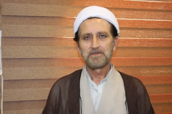 عزیز امیری، امام جمعه اهل سنت قروه