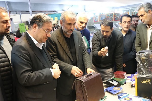 کتاب، بنیان و شاخص اصلی فرهنگ جامعه است