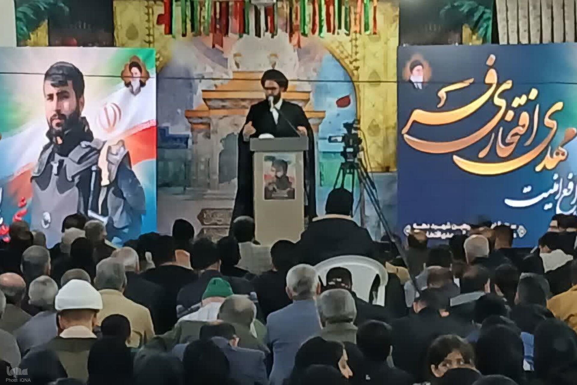 بزرگداشت چهلمین روز شهدات شهید محمدمهدی افتخاری فر از شهدای فراجا بزرگداشت چهلمین روز شهدات شهید محمدمهدی افتخاری فر از شهدای فراجا