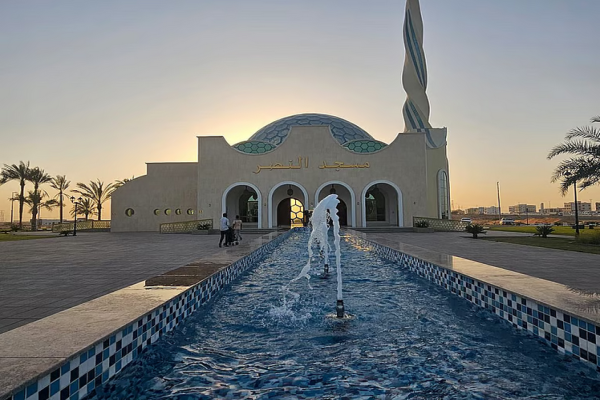 افتتاح مسجدی با گنبد شیشه‌ای در امارات