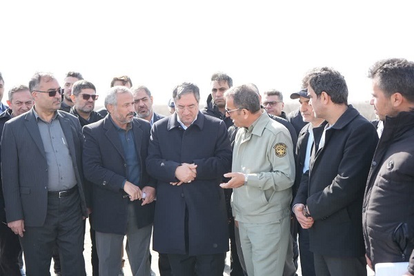 کشت ۴۸۰ هکتار از گونه‌های گیاهی گز برای تثبیت اراضی اطراف دریاچه ارومیه