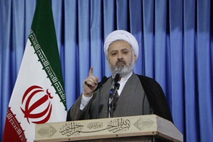 ملت ایران هر تهدیدی را به فرصتی برای نمایش اقتدار تبدیل می‌کند