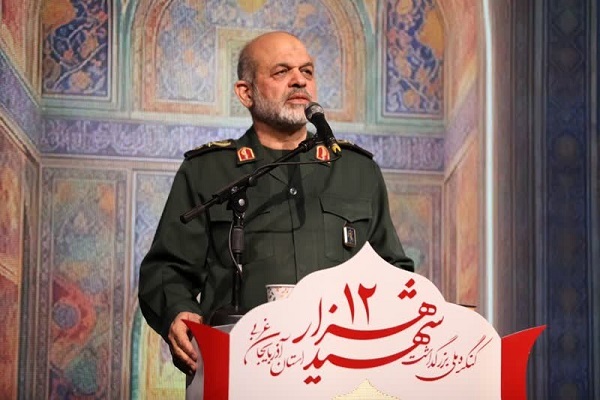 احمد وحیدی جانشین فرمانده سپاه