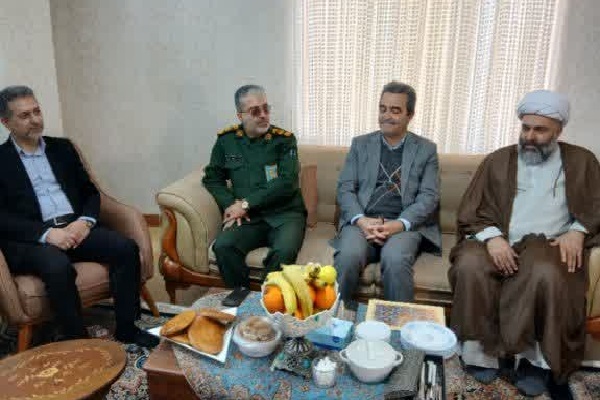 دیدار مسئولان شهرستان نور با جانباز سرافراز جنگ تحمیلی