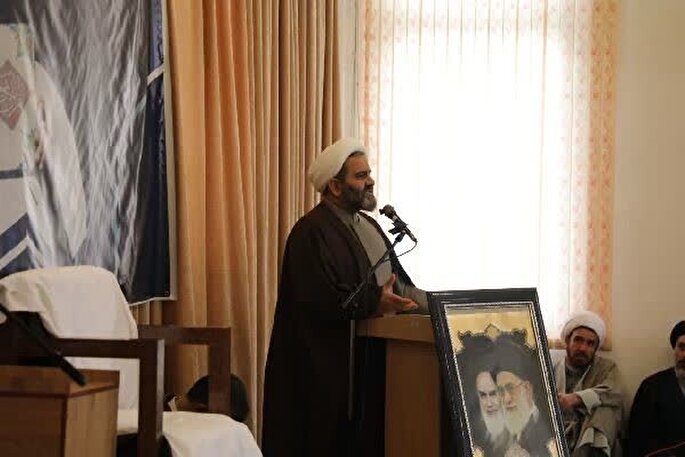 دشمنی غرب با هویت جمهوری اسلامی ایران است