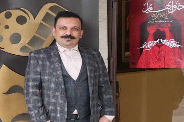 احسان جانمی نویسنده و کارگردان تئاتر
