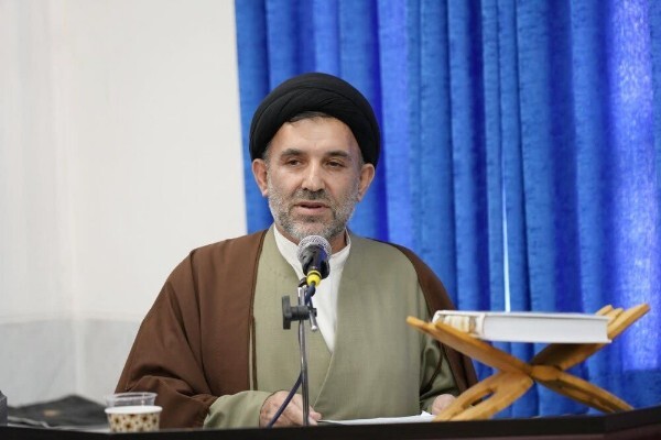 حجت‌الاسلام سید علی موسوی، مدیر حوزه‌های علمیه خواهران لرستان