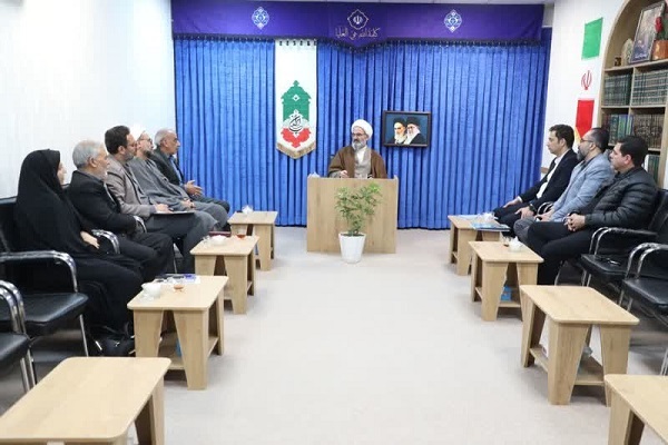 حجت  الاسلام مرتضی مطیعی نماینده ولی فقیه در استان سمنان حجت السلام مطیعی در دیدار با رئیس و اعضای شورای اسلامی استان