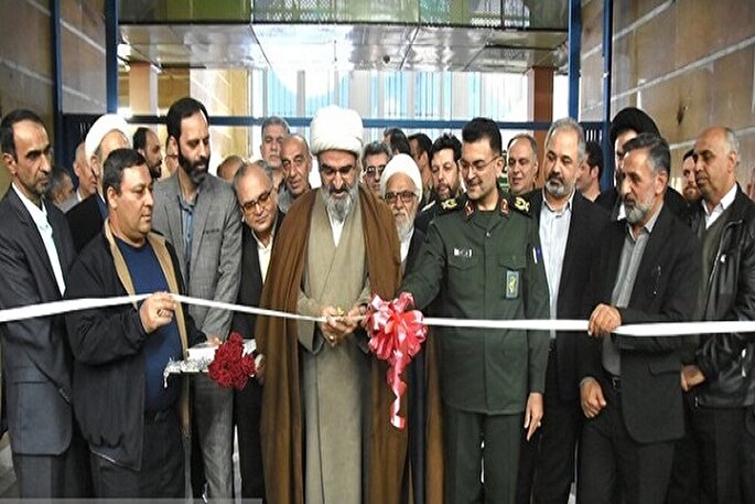 نمایشگاه قرآن و کتاب استان سمنان افتتاح شد