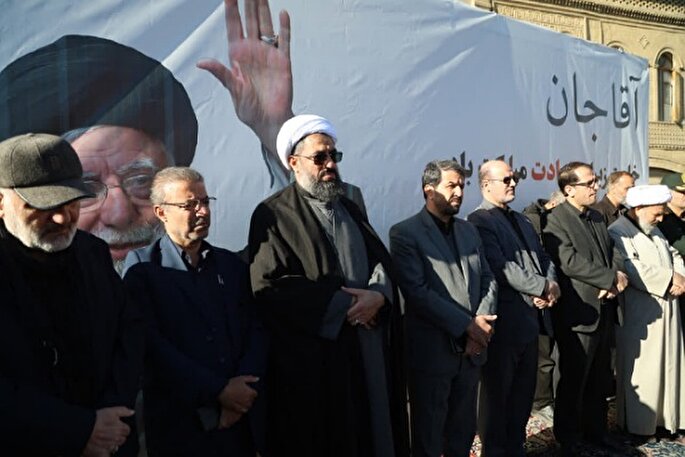 امروز سکوت خیانت به خون رهبر شهید است