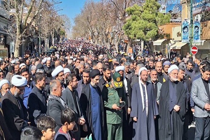 تجمع سوگواران رهبر شهید انقلاب در کردستان