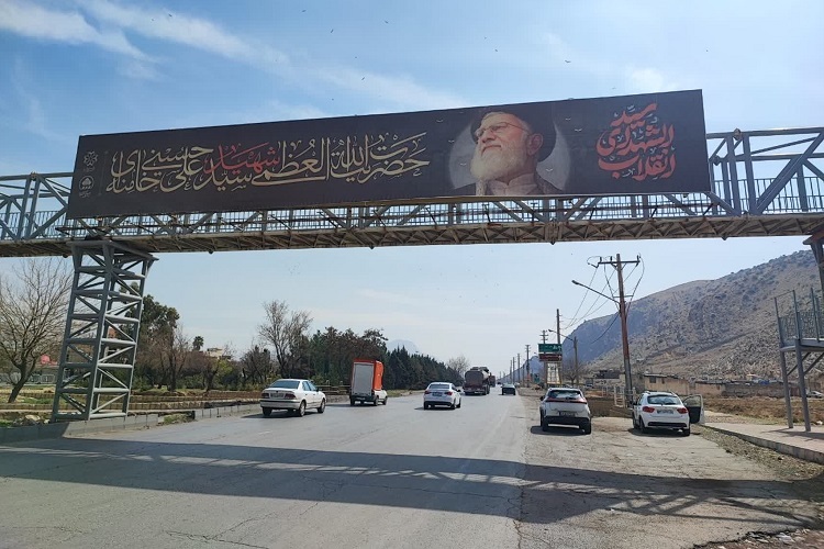 فضاسازی شیراز در سوگ قائد امت