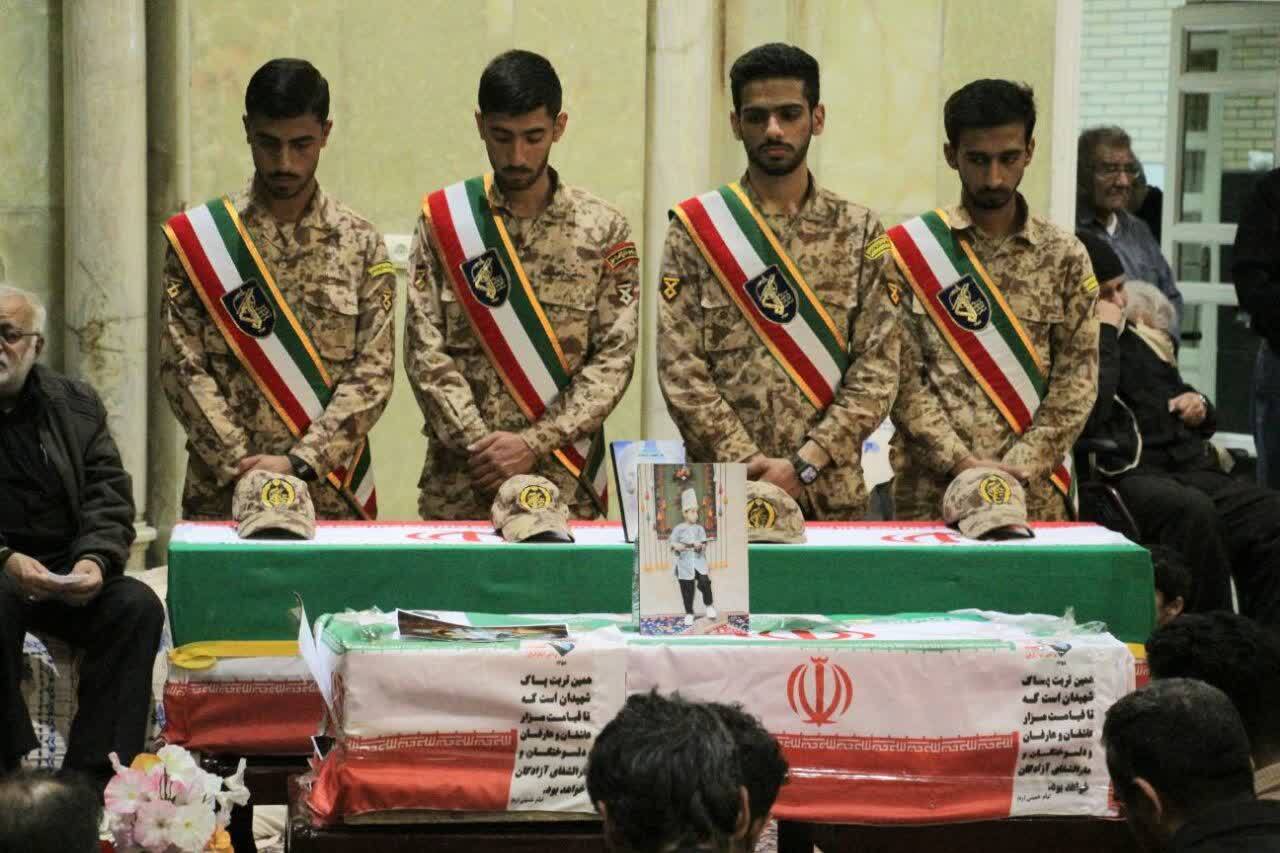 تشییع پیکر دو شهید دانش‌آموز میناب، گراش