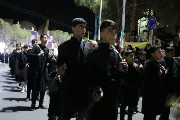 سوگواره دانش‌آموزی رهبر شهید در ابرکوه برگزار شد